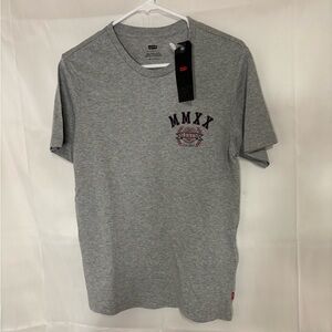 New with tags, adult size XS Levi’s shirt, #B551